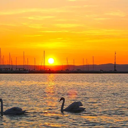 Atana Luxury Apartment Siófok
